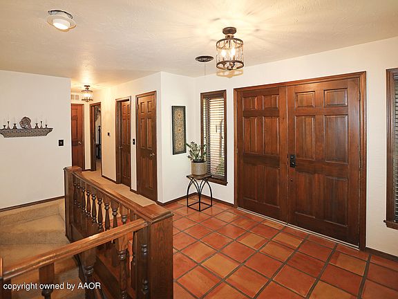 4th image of 2212 Woodbury Pl