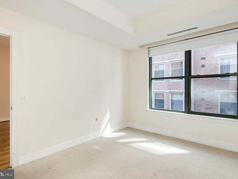 2425 L St NW #433 — Photo 14