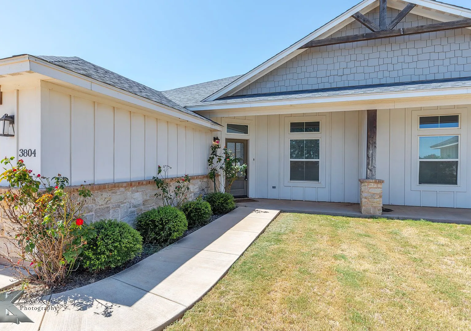 3/2/2 Ready To Rent! — Photo 4