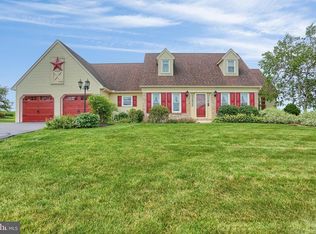 466 Glen Mar Ave, New Holland, PA 17557