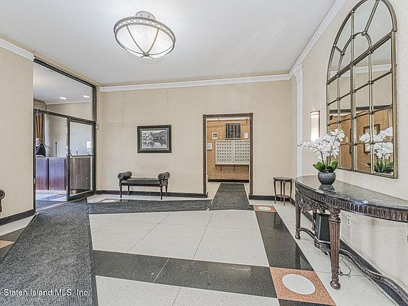 4th image of 1000 Clove Rd APT 8M