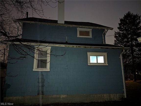 4th image of 808 Cody Ct NW