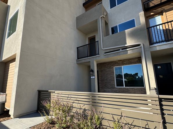 4004 Valley Oak Ln E #D