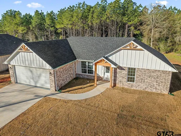 251 Ellis St, Rusk, TX 75785