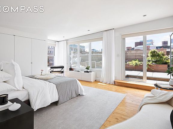 3rd image of 131 5th Ave Unit Penthouse 803