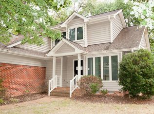 8500 Whirlaway Dr, Midlothian, VA 23112