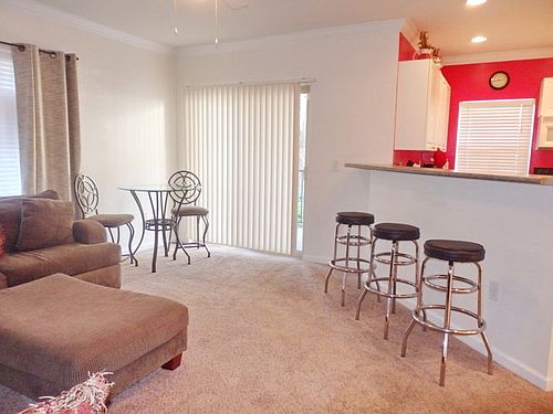 3rd image of 2822 Eden Ave Unit 1