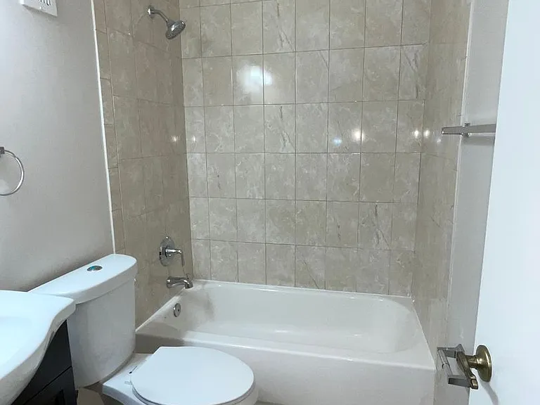 9848 Brookridge Ct — Photo 13