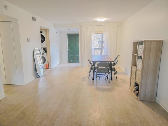 2nd image of 138 Canberra Dr