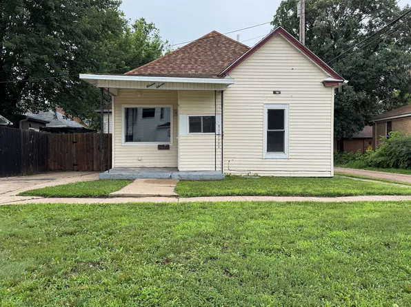 1111 W 5th St, Hastings, NE 68901