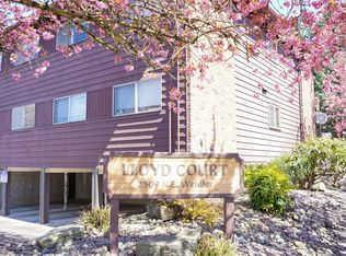 2509 NE Weidler St #4, Portland, OR 97232