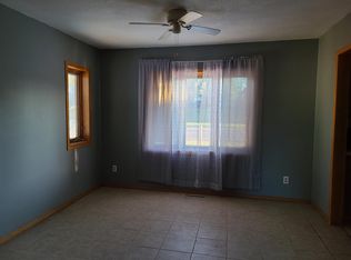1320 W 8th St, Sioux Falls, SD 57104