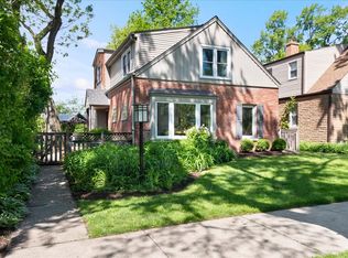 6850 N Lowell Ave, Lincolnwood, IL 60712
