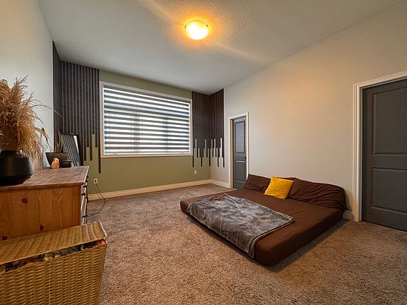 3rd image of 84 Lasby Ln
