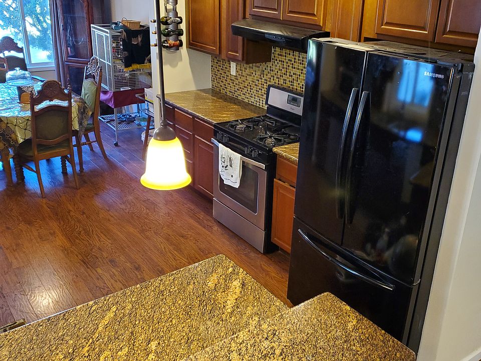kitchen/dining