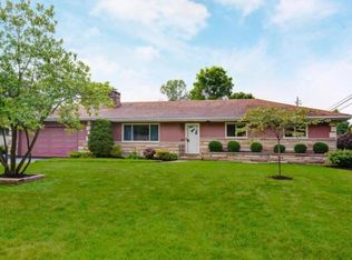 521 Village Dr, Columbus, OH 43214