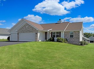 12432 Barberry Dr, Winnebago, IL 61088