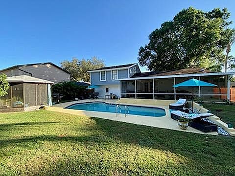3rd image of 4105 Dellbrook Dr