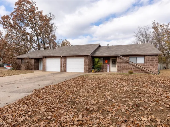 3507 W Beechwood Dr, Rogers, AR 72756