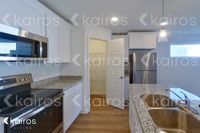 11487 Camden Court Cir — Photo 7