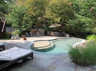 3910 Pender Spring Dr, Fairfax, VA 22033