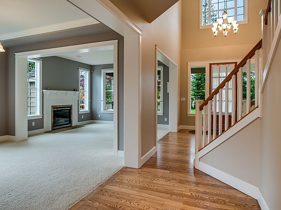 5th image of 18509 W Lake Desire Dr SE