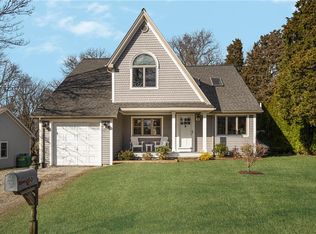 50 Steamboat St, Jamestown, RI 02835