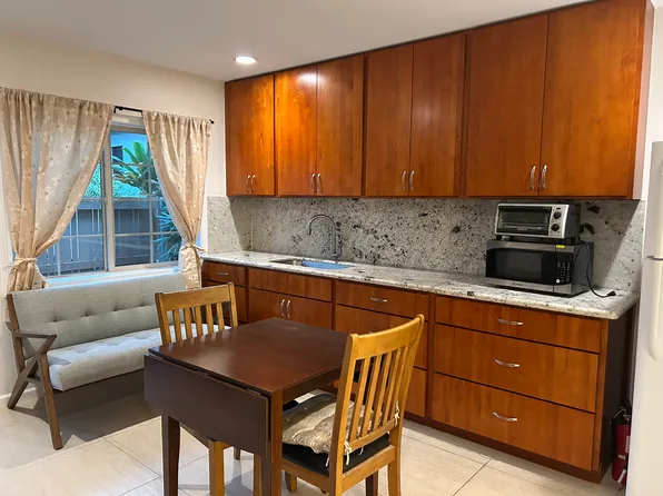 546 12th Ave, Honolulu, HI 96816