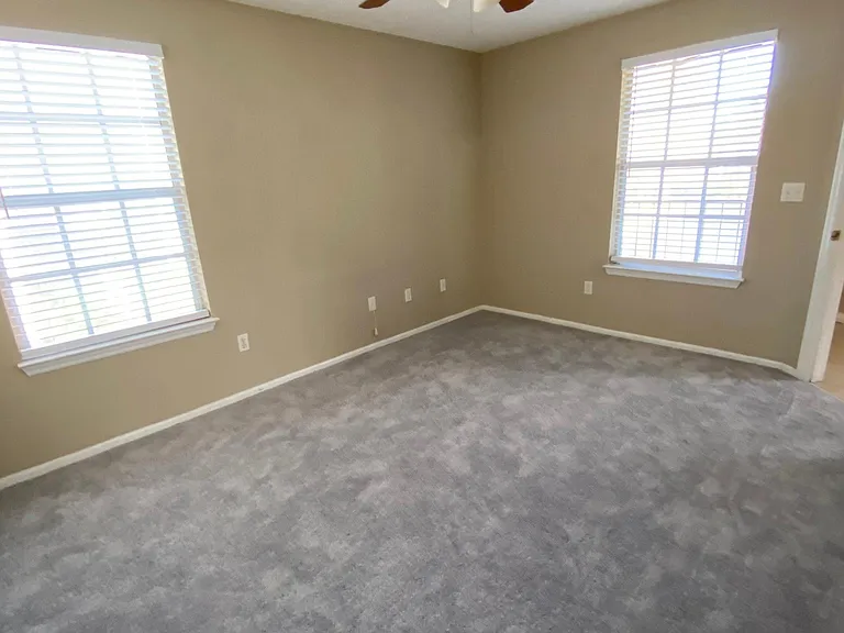 5028 Park Central Dr #2128 — Photo 10