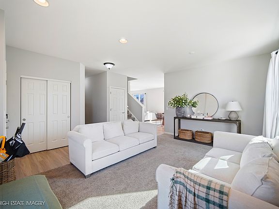 5th image of 1816 Wellington Dr