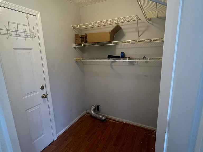 3504 Thornehill Dr — Photo 12