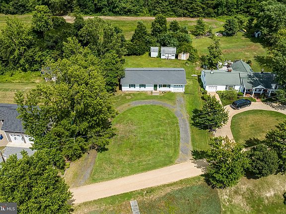 3rd image of 23886 Old Chaptico Wharf Ln