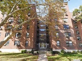 21101 75th Ave APT 5H, Bayside, NY 11364