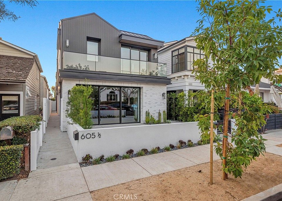 1st image of 605 1/2 Carnation