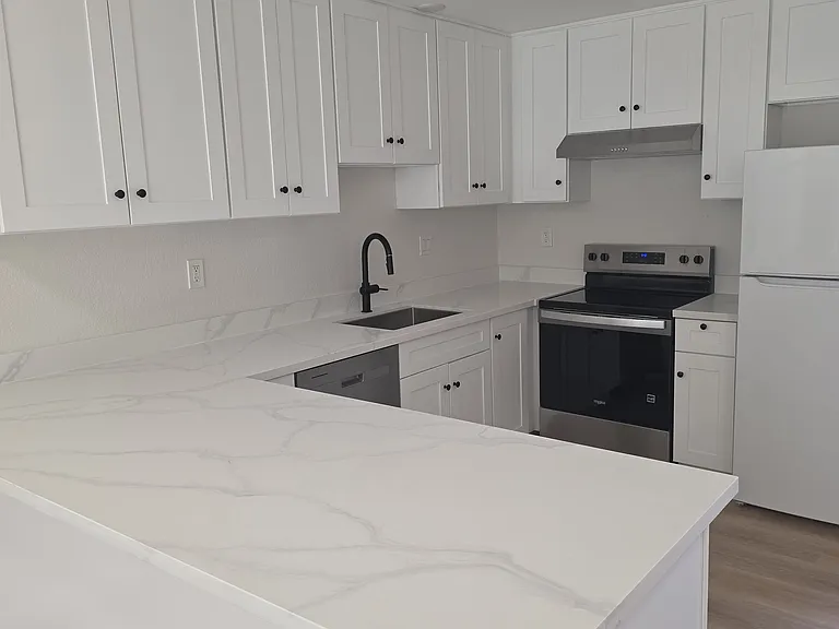 4420 Culebra Ave #C — Photo 1