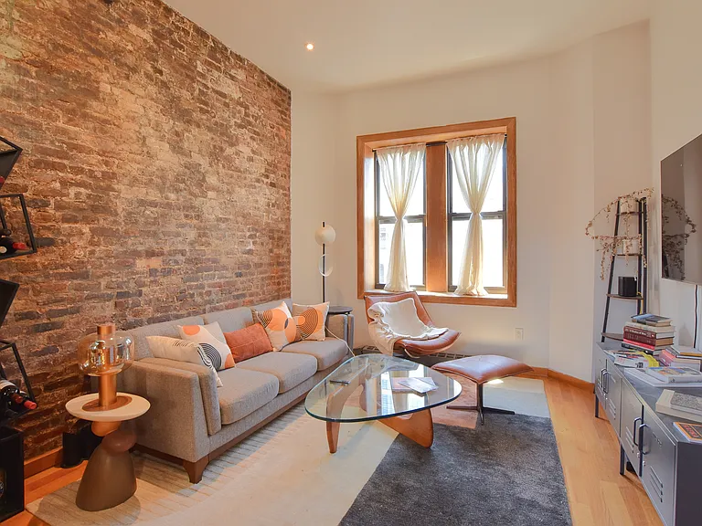 68 Thompson St #D — Photo 2