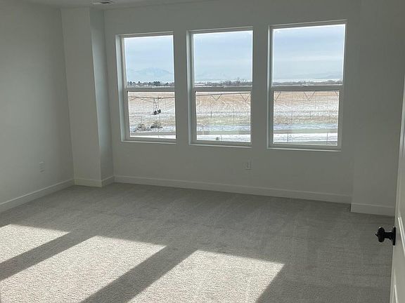 Master Bedroom has Unobstructed Views of the Valley!