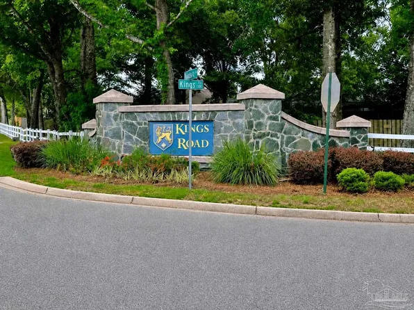431 Turnberry Rd, Cantonment, FL 32533