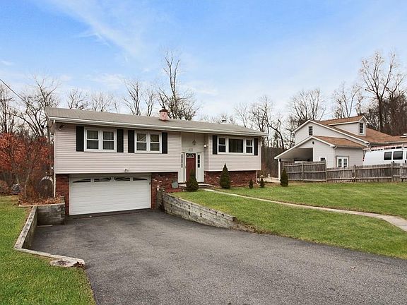 3rd image of 177 Lake Baldwin Dr