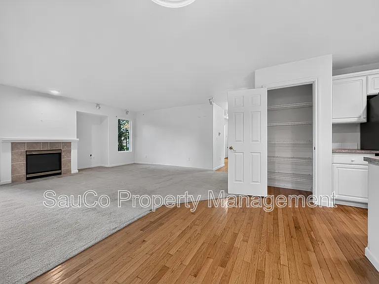 1861 SE 47th Ave — Photo 9