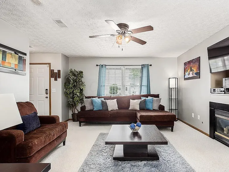 1889 Daisyfield Dr — Photo 7