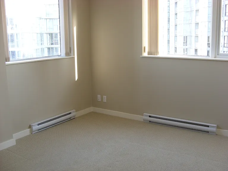 583 Beach Cres #1806 — Photo 5