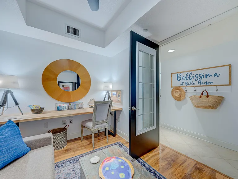 521 Mandalay Ave #505 — Photo 22