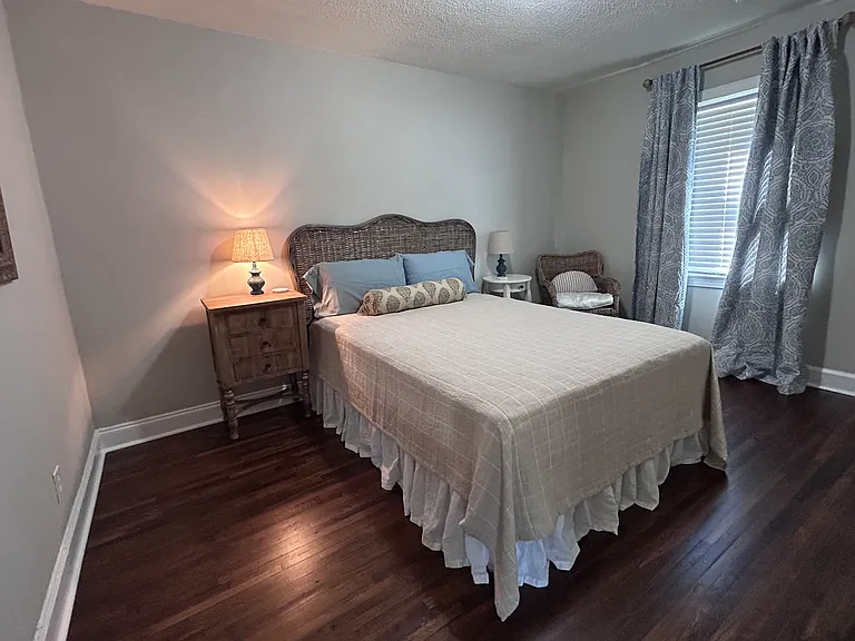 2328 Edison St — Photo 8