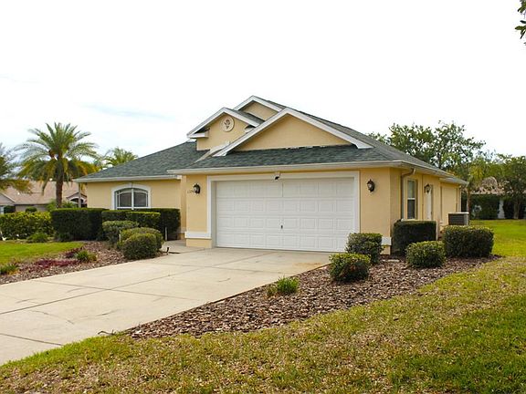 3rd image of 13748 Meade Ct