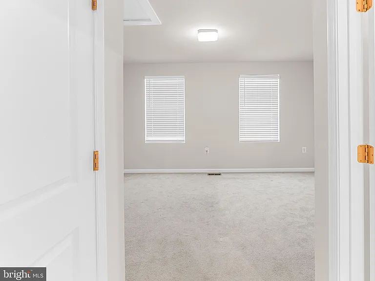 62 Coolidge Ave — Photo 18