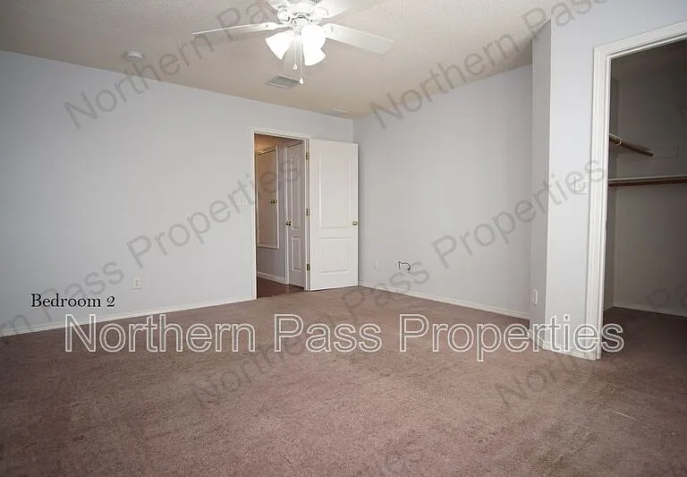 3400 Blue Earth Ln #D — Photo 11