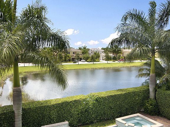 Wonderful Lakefront Lot