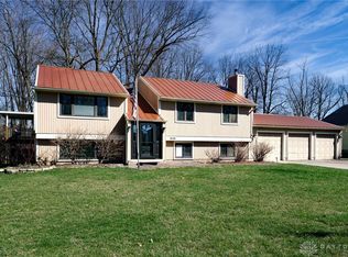 1640 Bledsoe Dr, Bellbrook, OH 45305