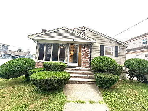 8 Ashby St Photo 1